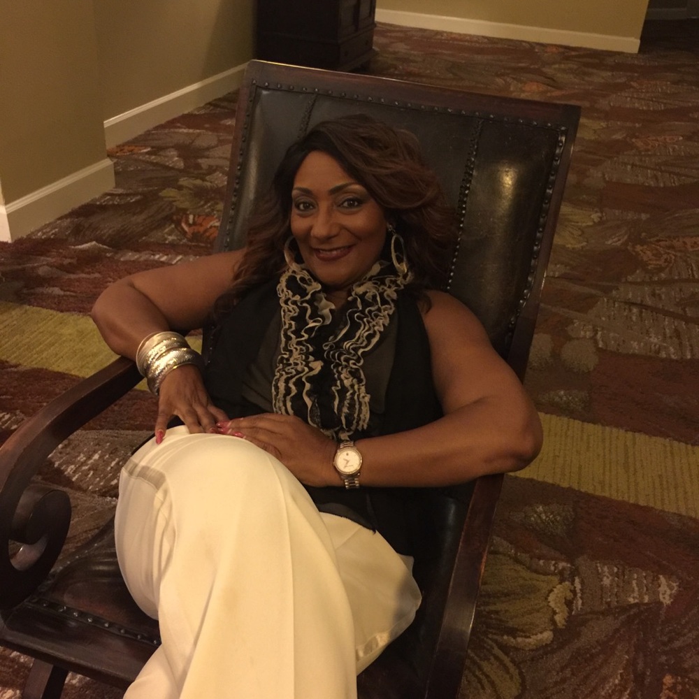 Meet your Posher, Sheila